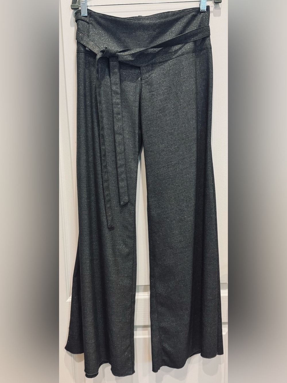 BLACK HALO Wide Leg Palazzo Pants Tie Waist Metalic Dark Gray Silver Sz 6 NWT